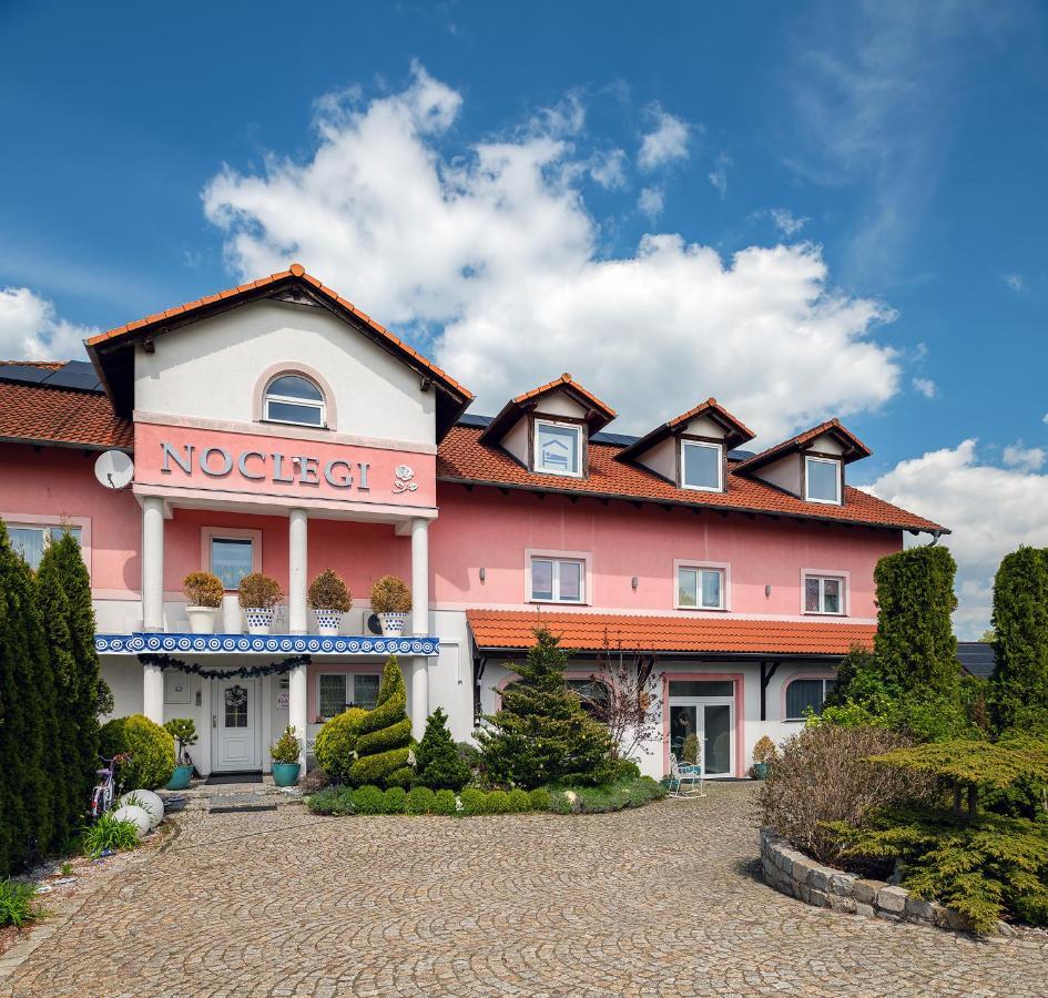 Noclegi Biała Róża Boleslawiec (Lower Silesia) Exterior foto
